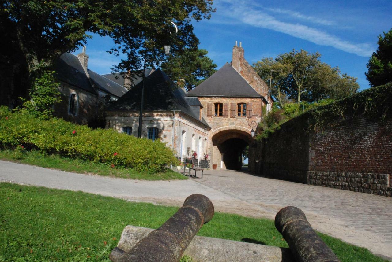 Gite Le Corps De Garde Montreuil  Luaran gambar